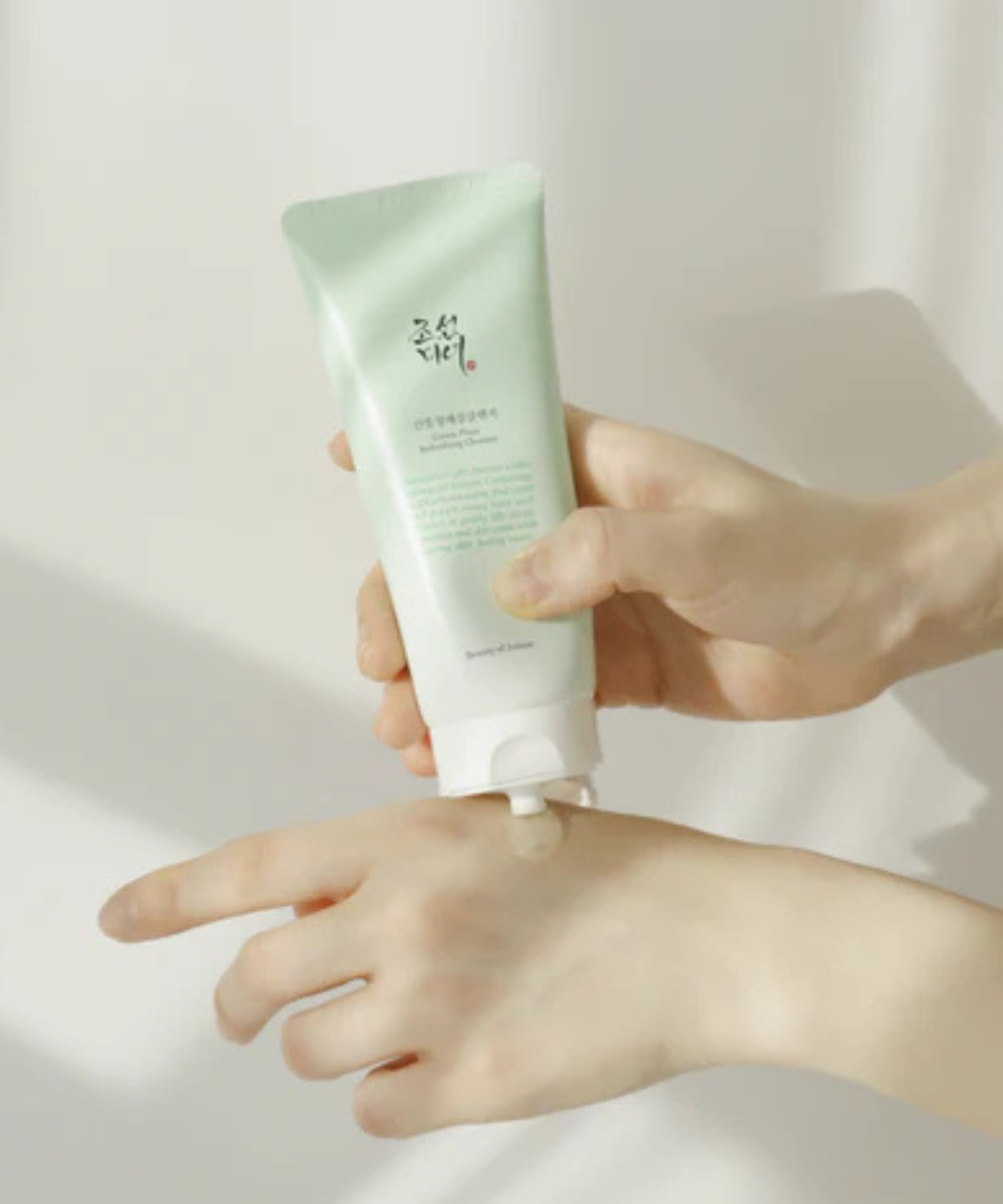 Green Plum Refreshing Cleanser